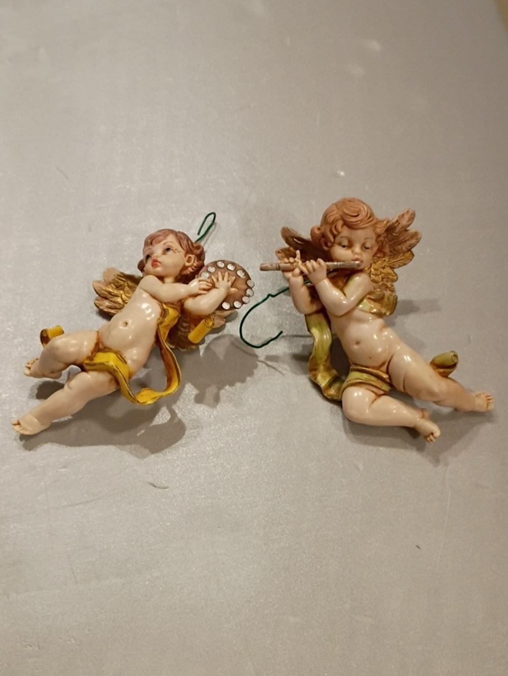 Depose Italy Vintage. Set of Two Cherub Ornaments with Gold Wings